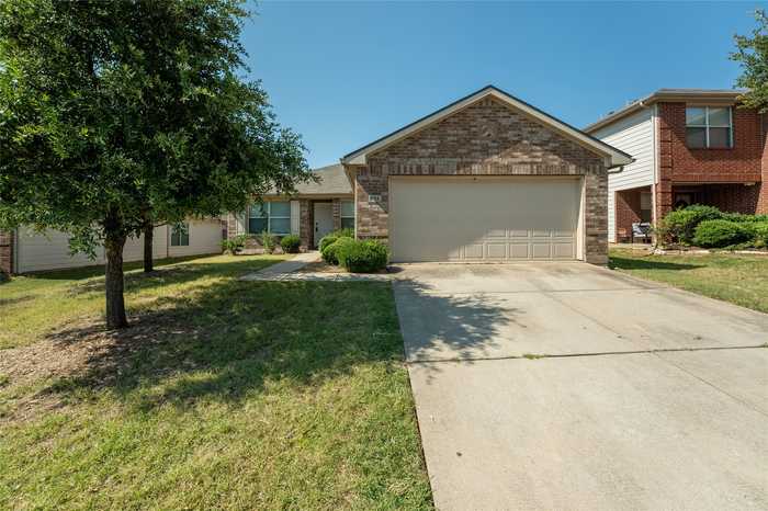 photo 2: 1914 Harbor Lights Drive, Dallas TX 75051