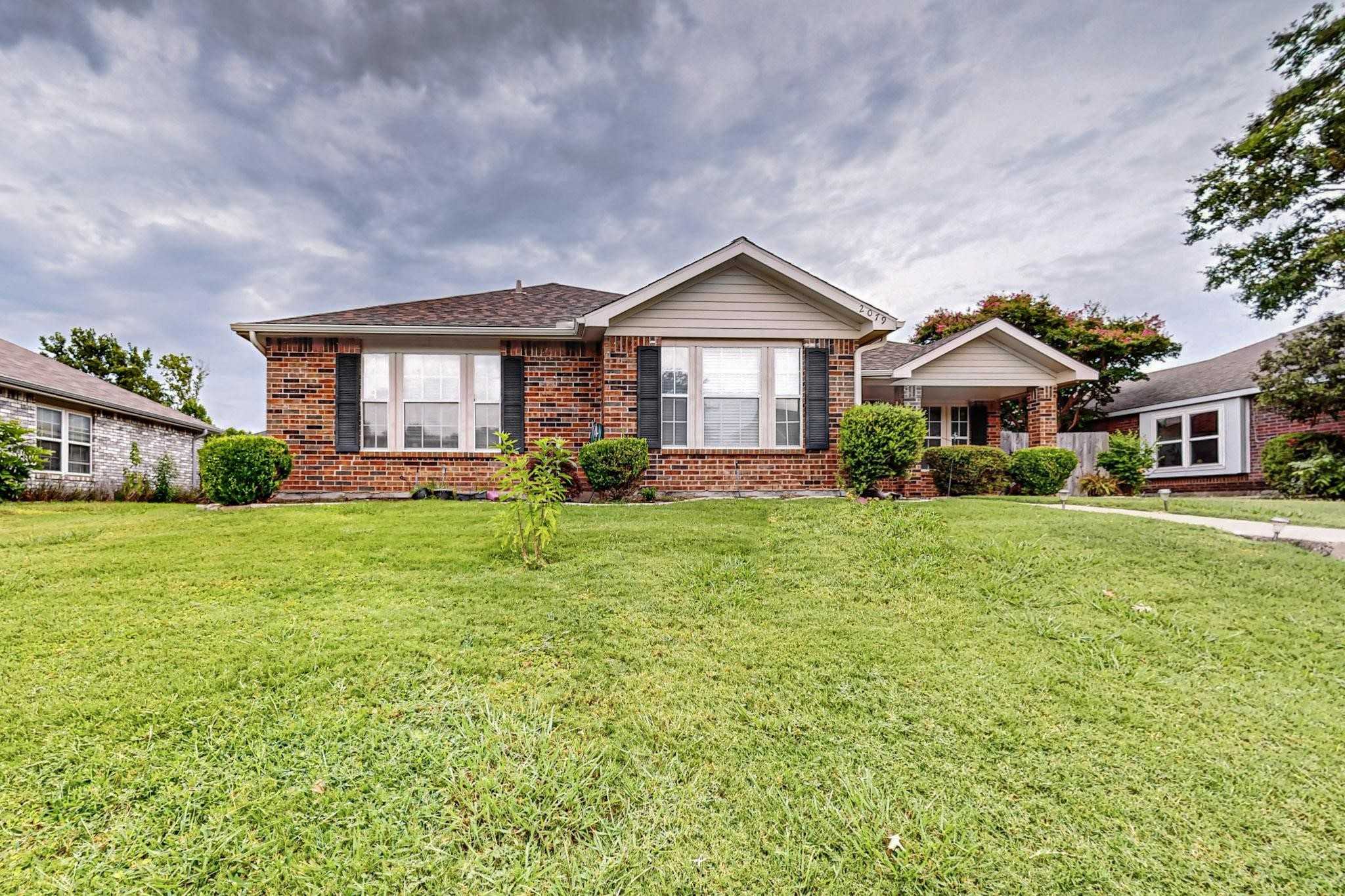 photo 2: 2079 Briarcliff Road, Lewisville TX 75067