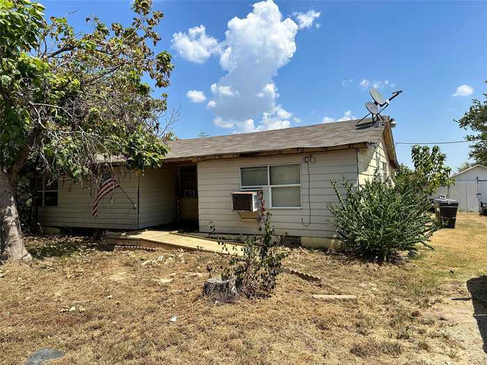 photo 1: 2040 County Road 4763, Sulphur Springs TX 75482