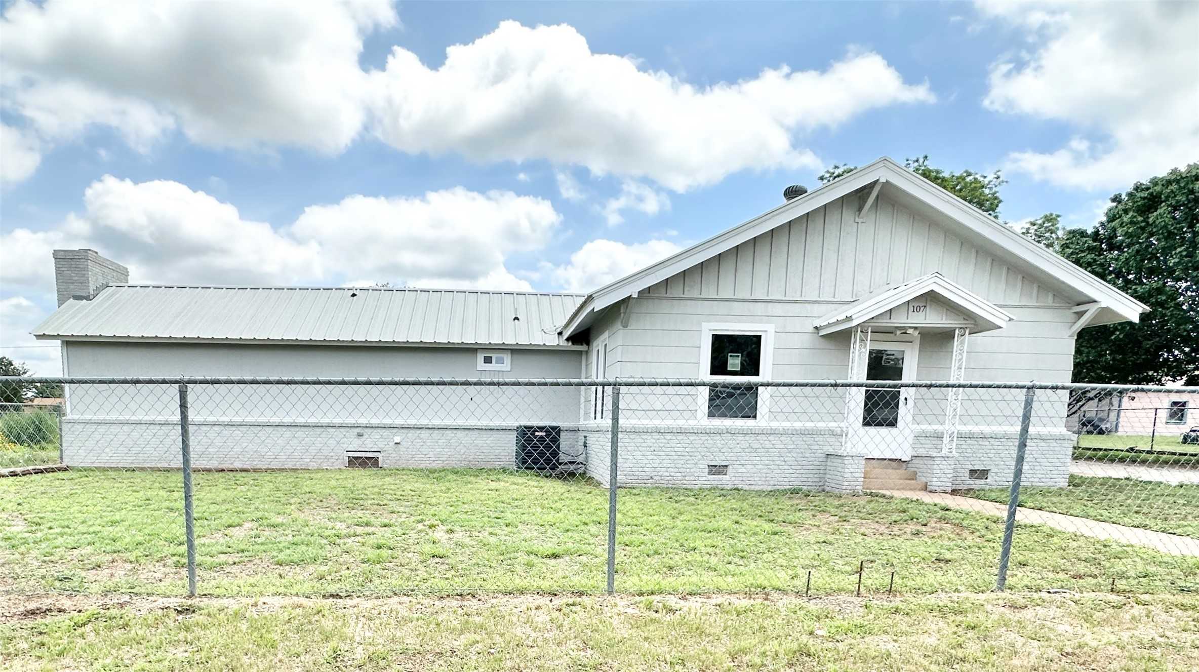 photo 1: 107 Travis Street, Ranger TX 76470