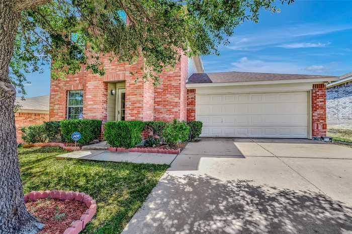 photo 2: 1626 Sax Leigh Drive, Dallas TX 75241