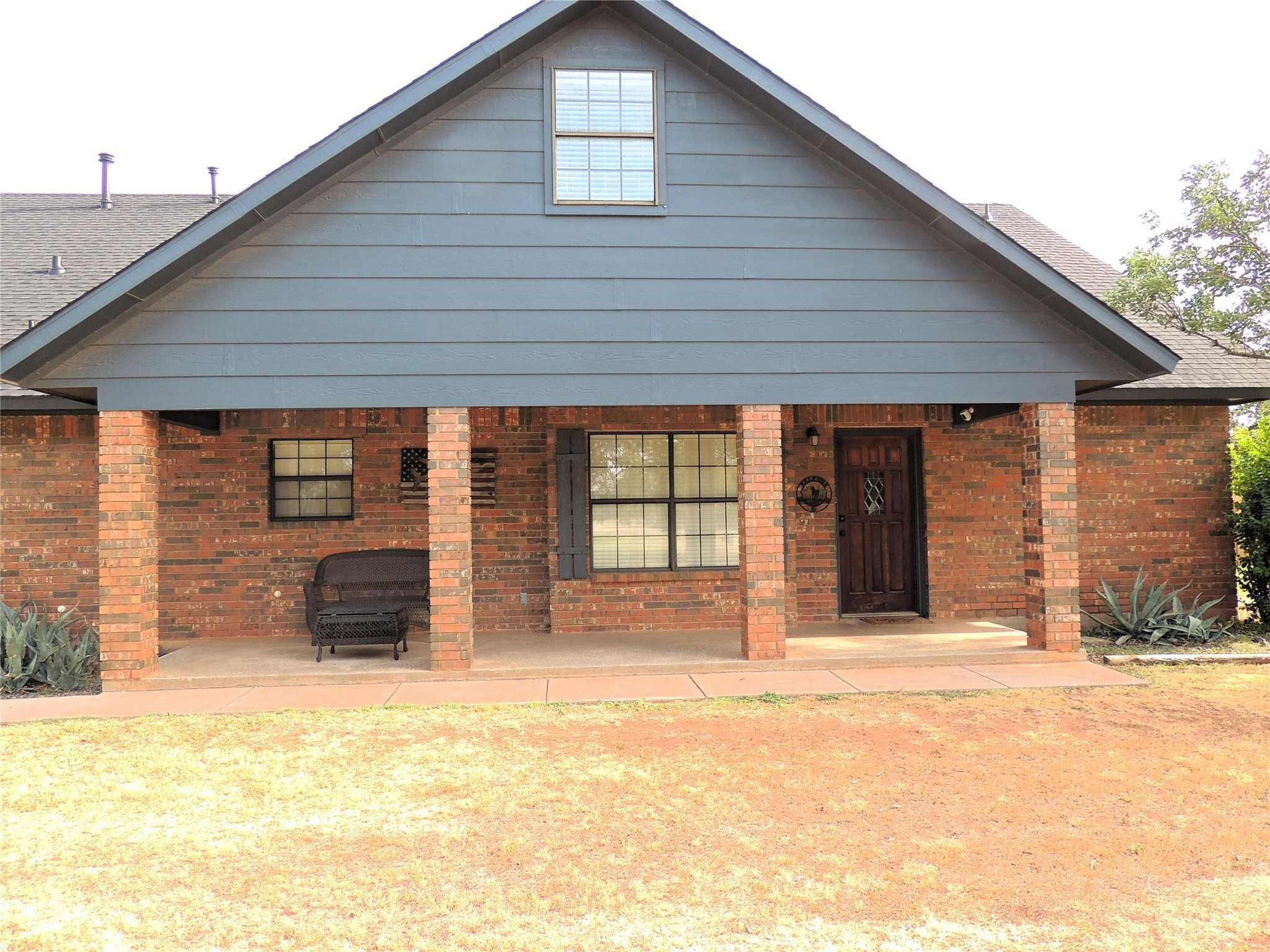 photo 3: 214 Country Place South, Abilene TX 79606