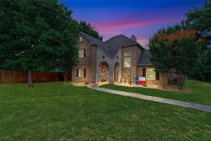 photo 2: 1603 Carriage Estates Road, Sherman TX 75092