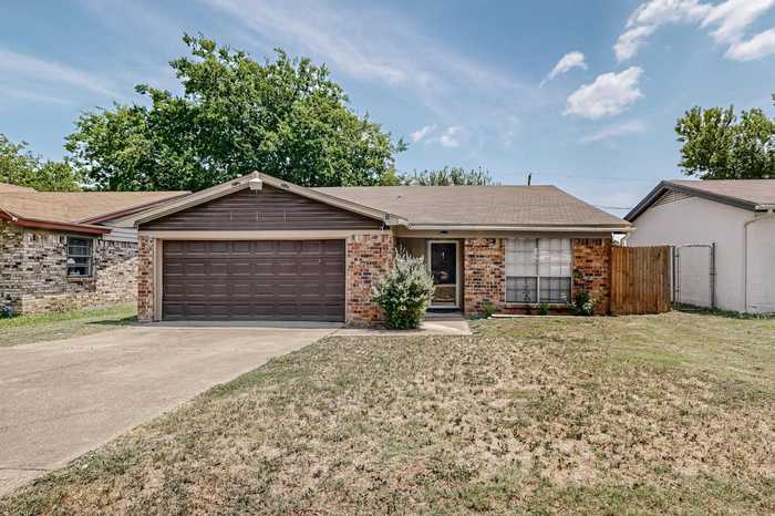 photo 1: 2430 Lakeshore Drive, Grand Prairie TX 75051