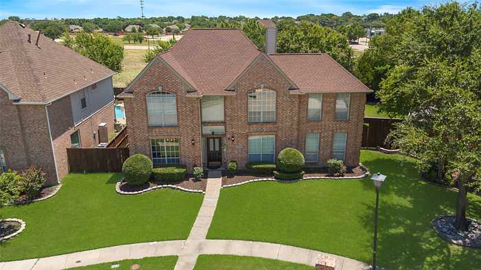 photo 2: 3004 Silverado Drive, Carrollton TX 75007