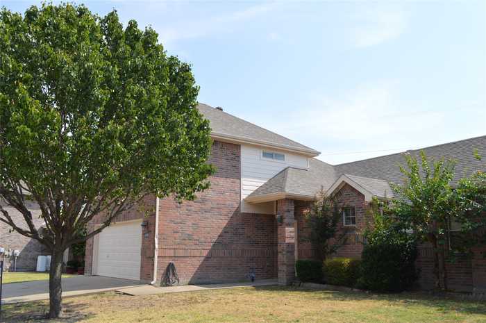 photo 2: 4332 San Marcus Drive, Mesquite TX 75150