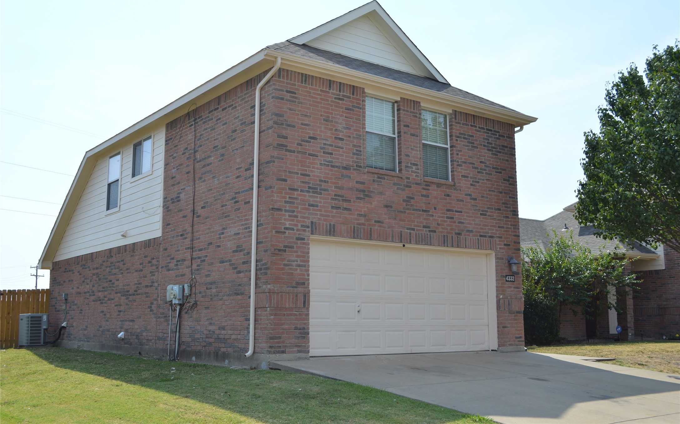 photo 3: 4332 San Marcus Drive, Mesquite TX 75150