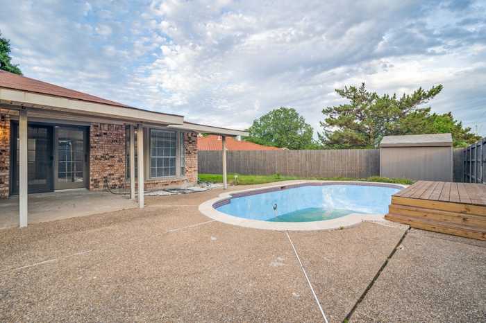 photo 2: 746 Brighton Lane, Garland TX 75043