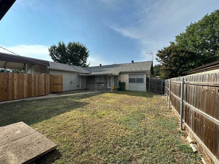 photo 18: 3034 Hillsdale Lane, Garland TX 75042