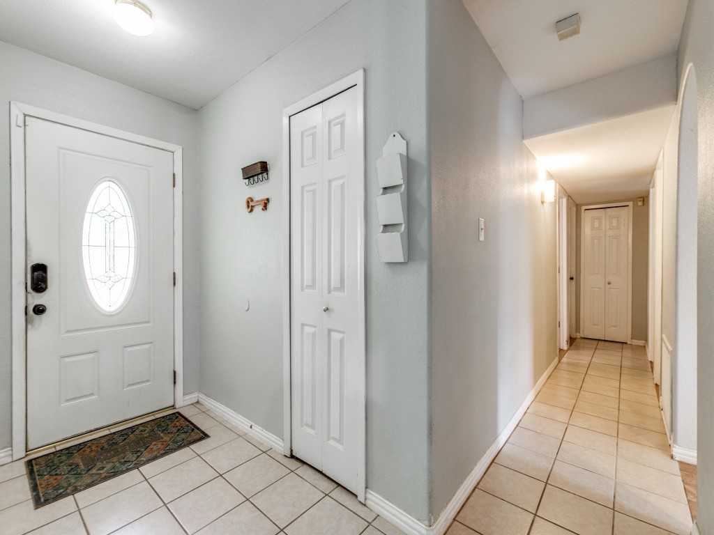 photo 3: 1310 Ontario Drive, Garland TX 75040