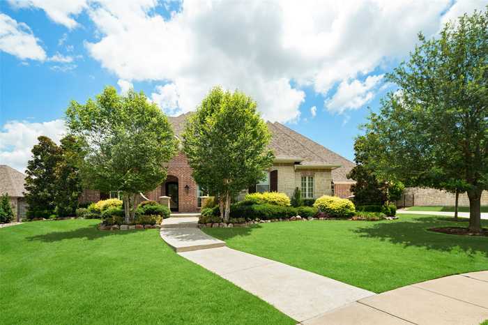 photo 2: 2905 Moongold Court, McKinney TX 75069