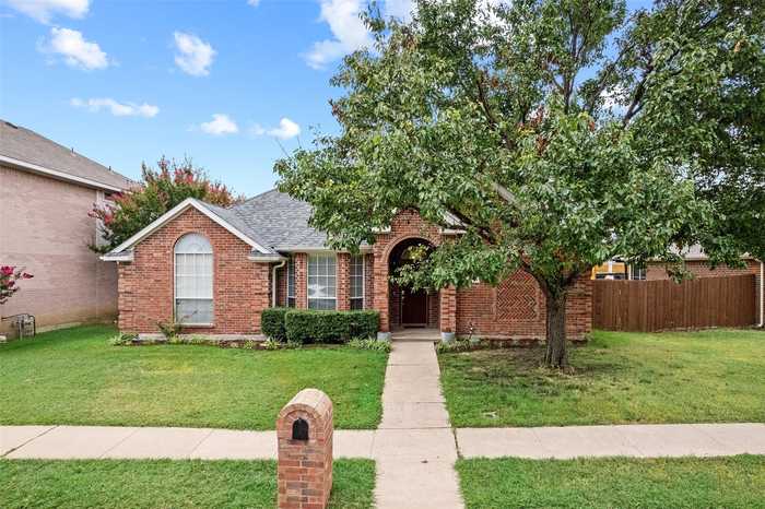 photo 2: 1004 Columbia Drive, Lewisville TX 75067