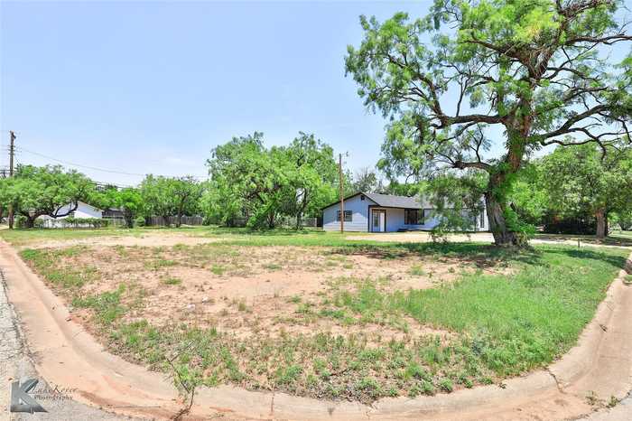 photo 1: 502 Westmoreland Street, Abilene TX 79603