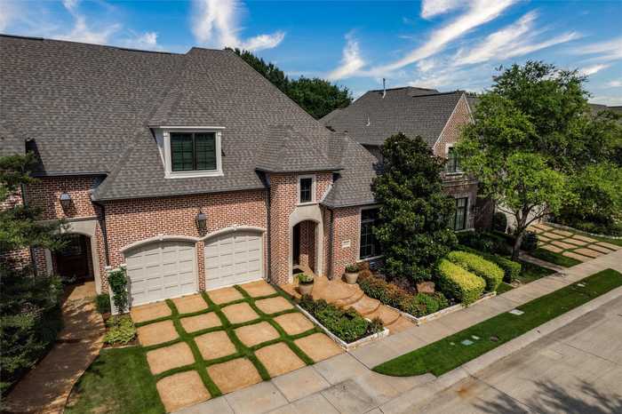 photo 1: 2112 Sinclair Lane, Plano TX 75093