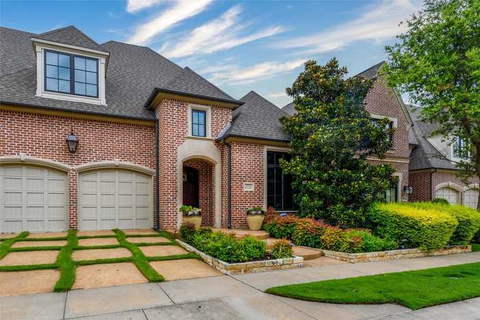 photo 2: 2112 Sinclair Lane, Plano TX 75093