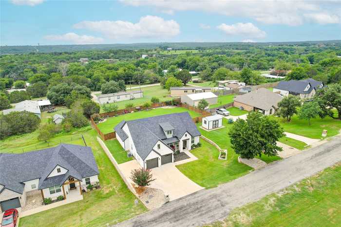 photo 2: 1023 Mojave Trail, Granbury TX 76048