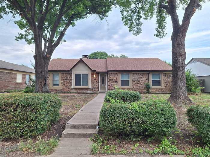 photo 2: 1834 Sage Drive, Garland TX 75040