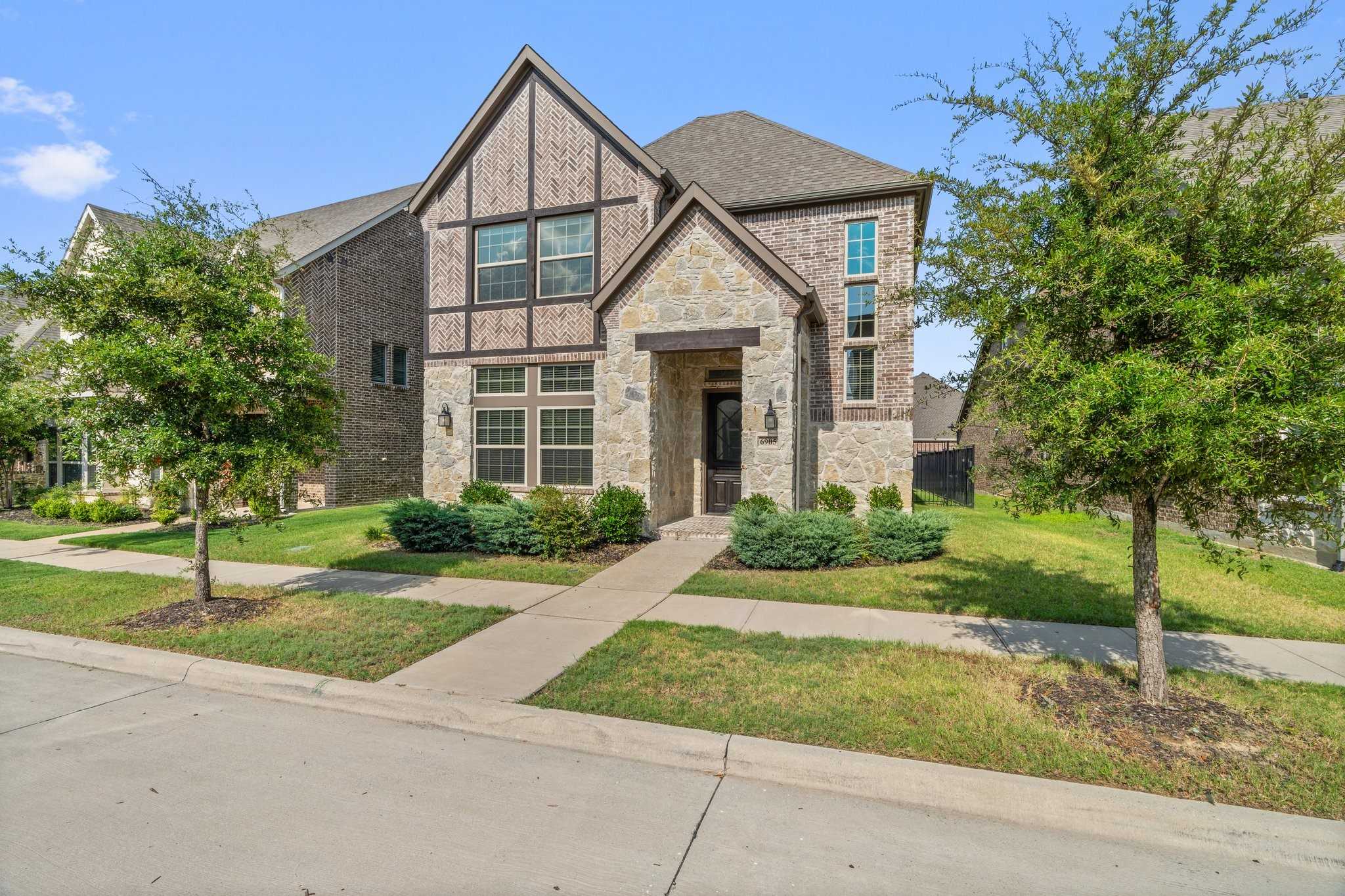 photo 1: 6905 Royal View Drive, McKinney TX 75070