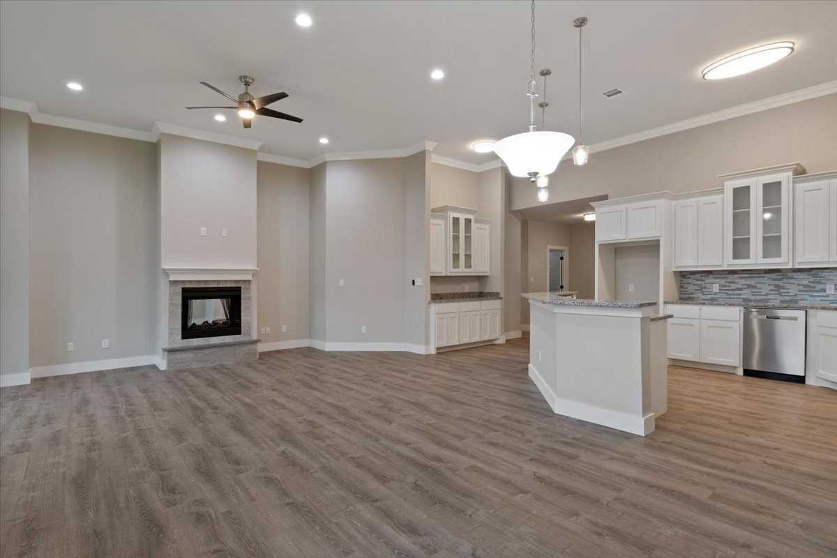 photo 3: 604 N Frisco Street, Sherman TX 75090