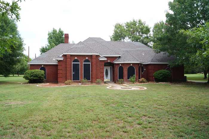 photo 1: 15440 County Road 245, Terrell TX 75160