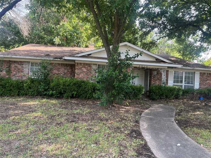 photo 1: 2916 Bluefield Road, Mesquite TX 75149