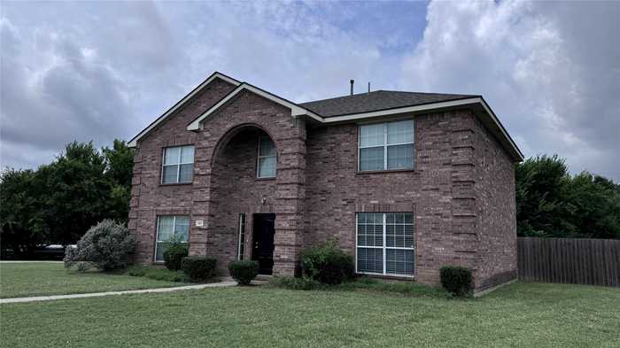 photo 1: 197 Rolling Court, Lancaster TX 75146