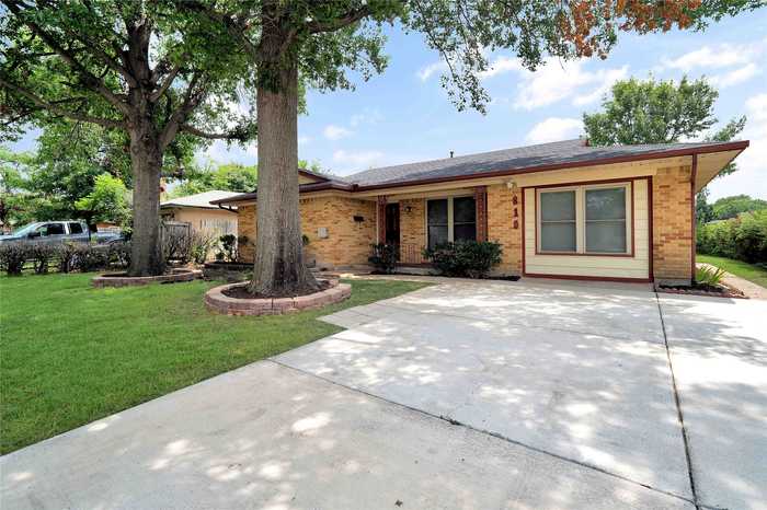 photo 2: 810 Monica Drive, Garland TX 75041