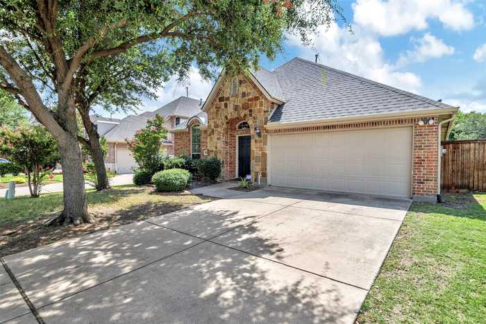 photo 2: 6039 Hidden Creek Lane, Frisco TX 75036