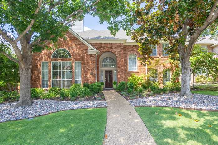 photo 1: 7323 Highland Heather Lane, Dallas TX 75248