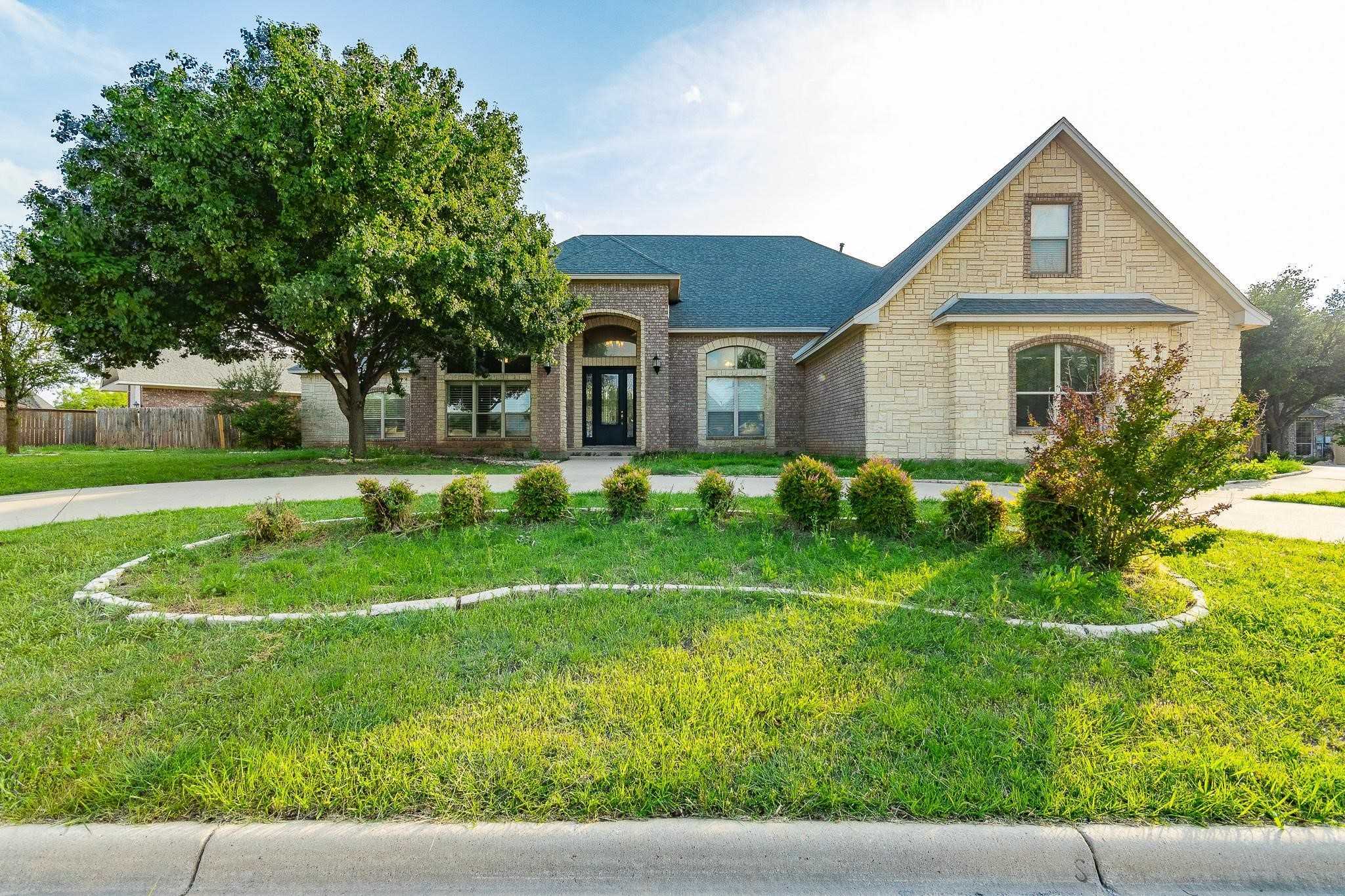 photo 3: 1207 Saddle Lakes Drive, Abilene TX 79602