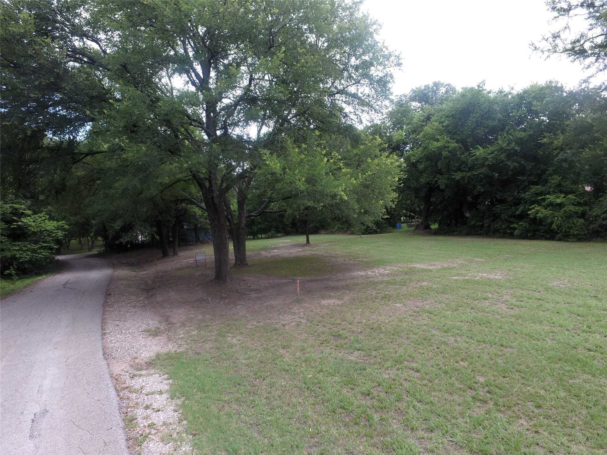 photo 2: TBD Little Oaks Drive, East Tawakoni TX 75472