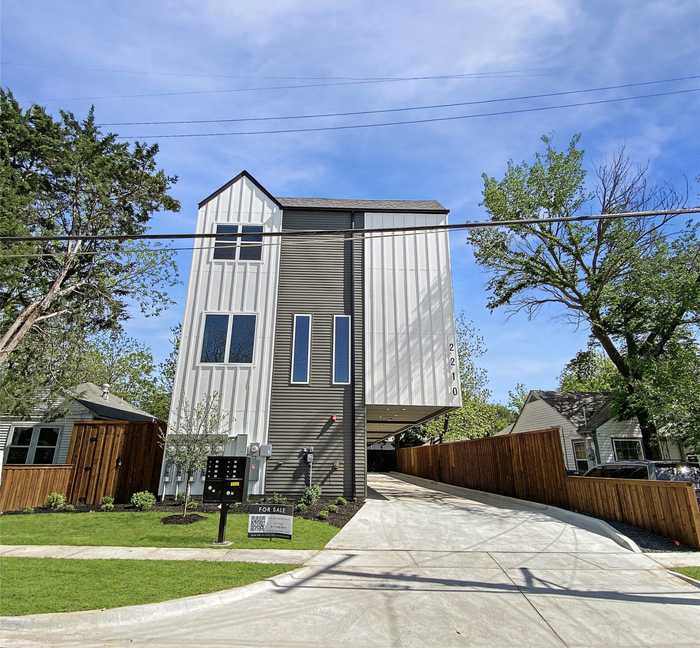 photo 32: 2210 Shea Road Unit 104, Dallas TX 75235