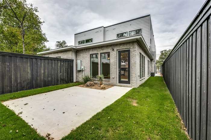 photo 25: 2624 N Carroll Avenue, Dallas TX 75204