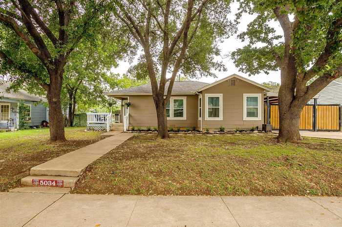 photo 1: 5034 Locke Avenue, Fort Worth TX 76107