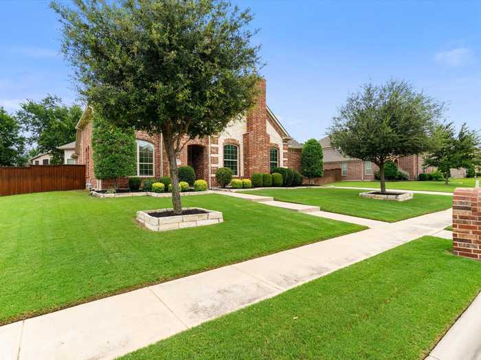 photo 2: 1609 Goldenrod Lane, Keller TX 76248