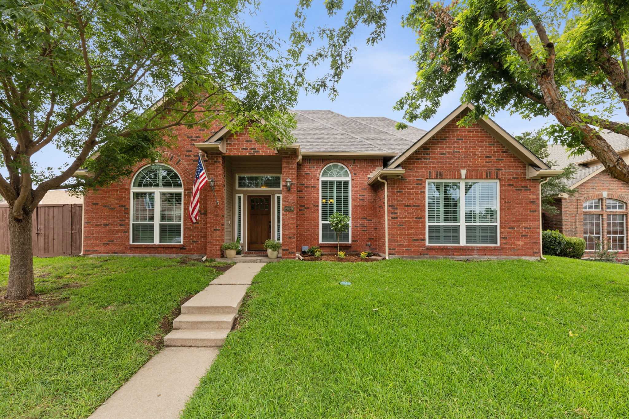 photo 1: 2029 Houlton Lane, Plano TX 75025