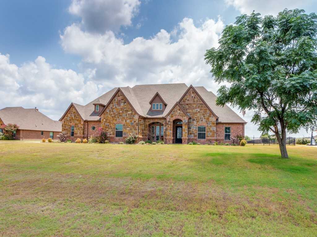 photo 3: 185 Creek Wood Drive, Aledo TX 76008