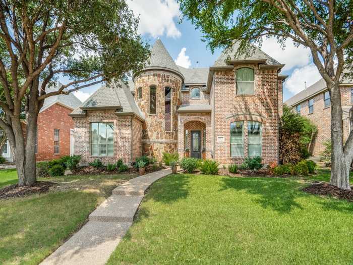 photo 2: 5072 Apache Circle, Frisco TX 75034