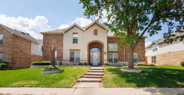 photo 1: 3328 Leighton Ridge Drive, Plano TX 75025