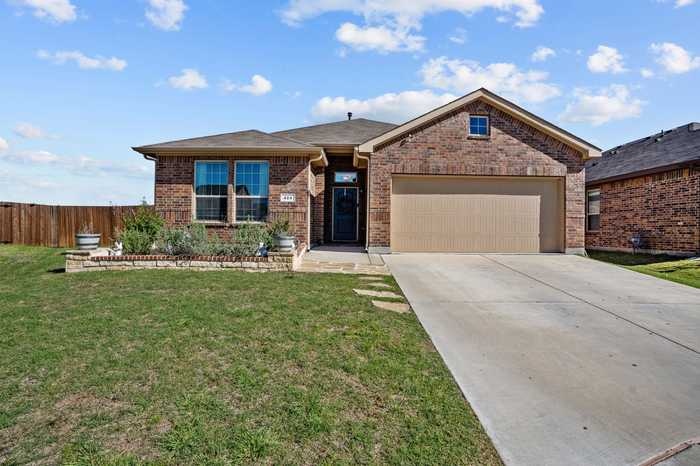 photo 1: 424 Grassland Drive, Denton TX 76210