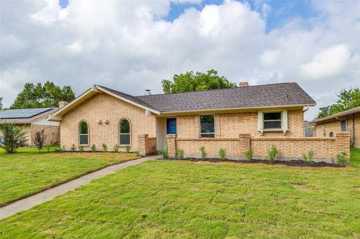 photo 2: 510 San Carlos Drive, Garland TX 75043