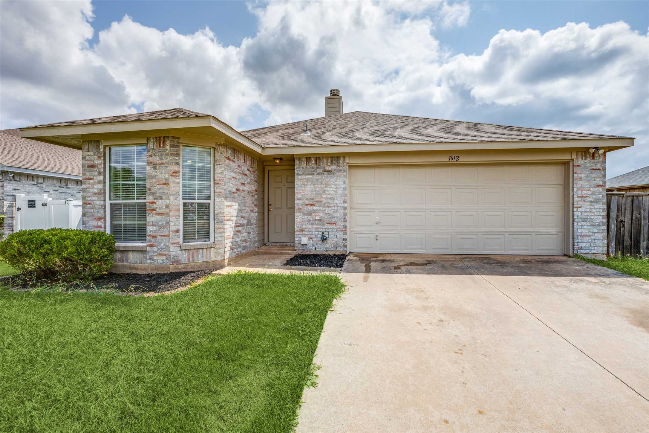 photo 1: 1612 Lesli Drive, Royse City TX 75189