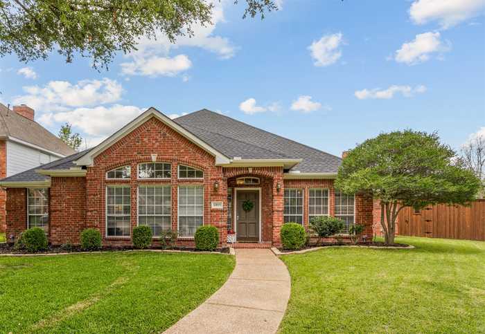 photo 1: 6809 Locksley Circle, Plano TX 75023