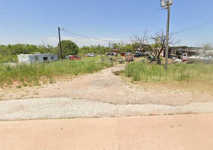 photo 2: 1011 North Street, Tye TX 79603