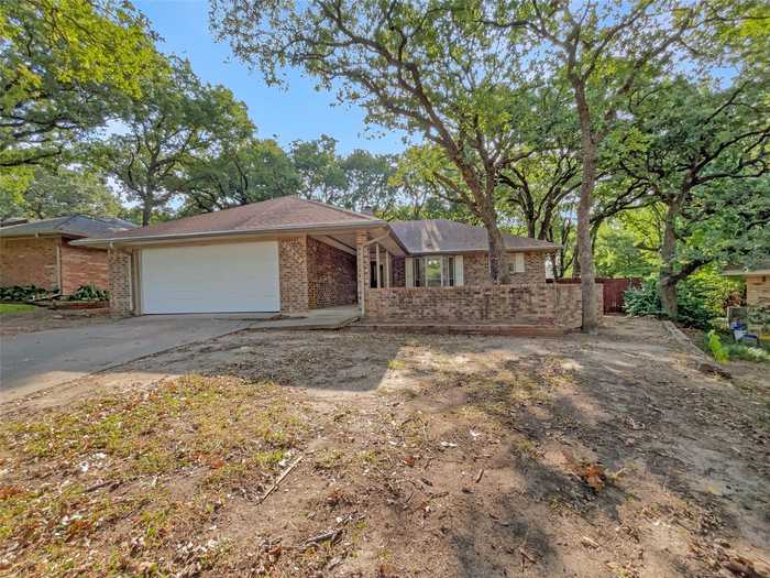 photo 1: 1408 Schukar Court, Irving TX 75061