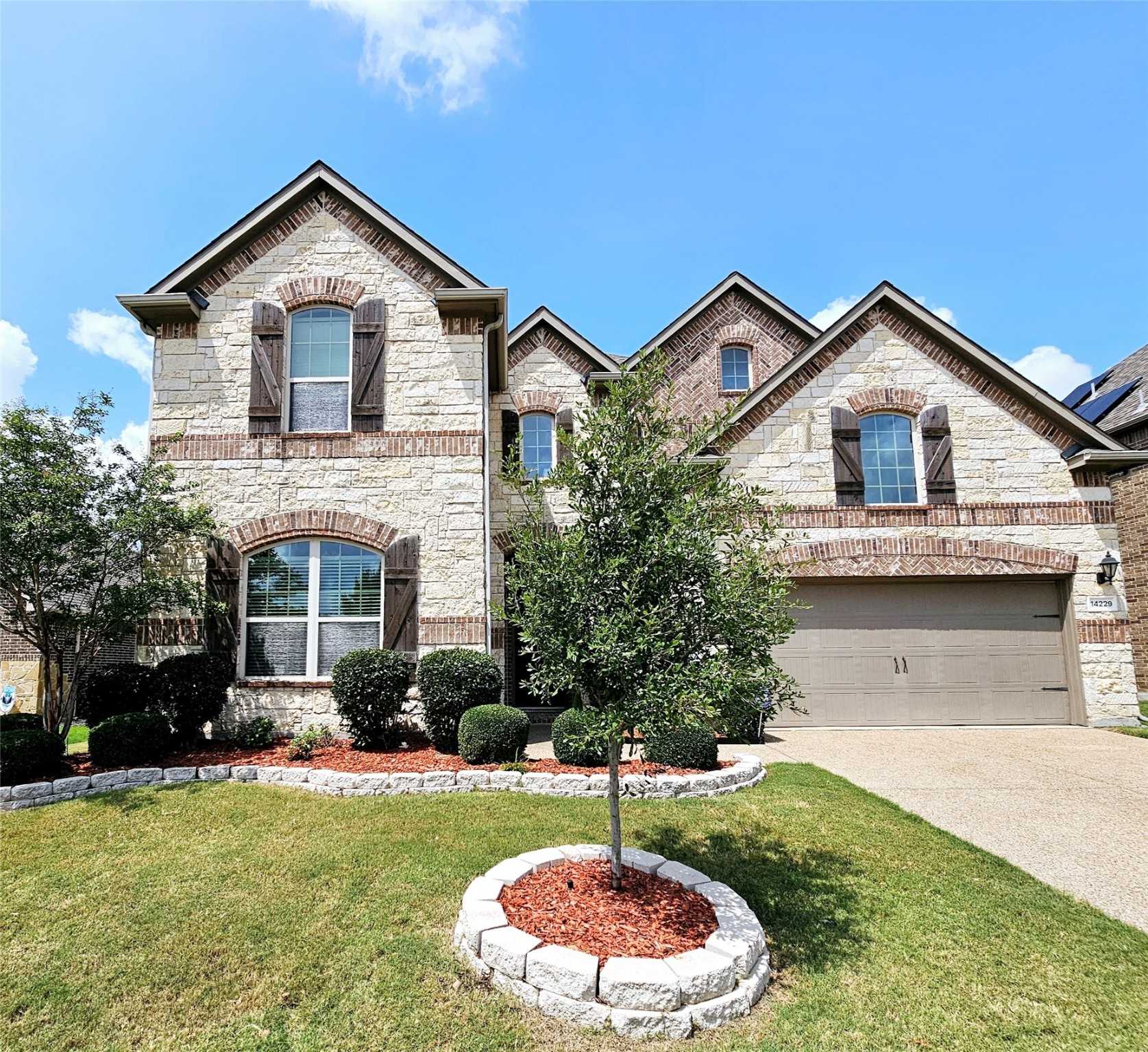 photo 1: 14229 Alis Lane, Frisco TX 75035