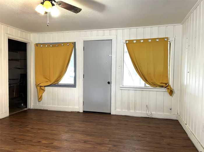 photo 10: 404 Pecan Street, Grandview TX 76050