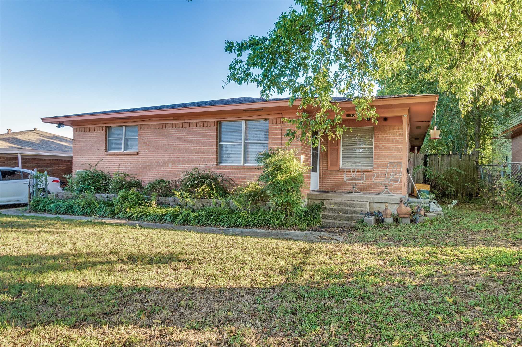 photo 3: 1170 Oxbow Lane, Dallas TX 75241