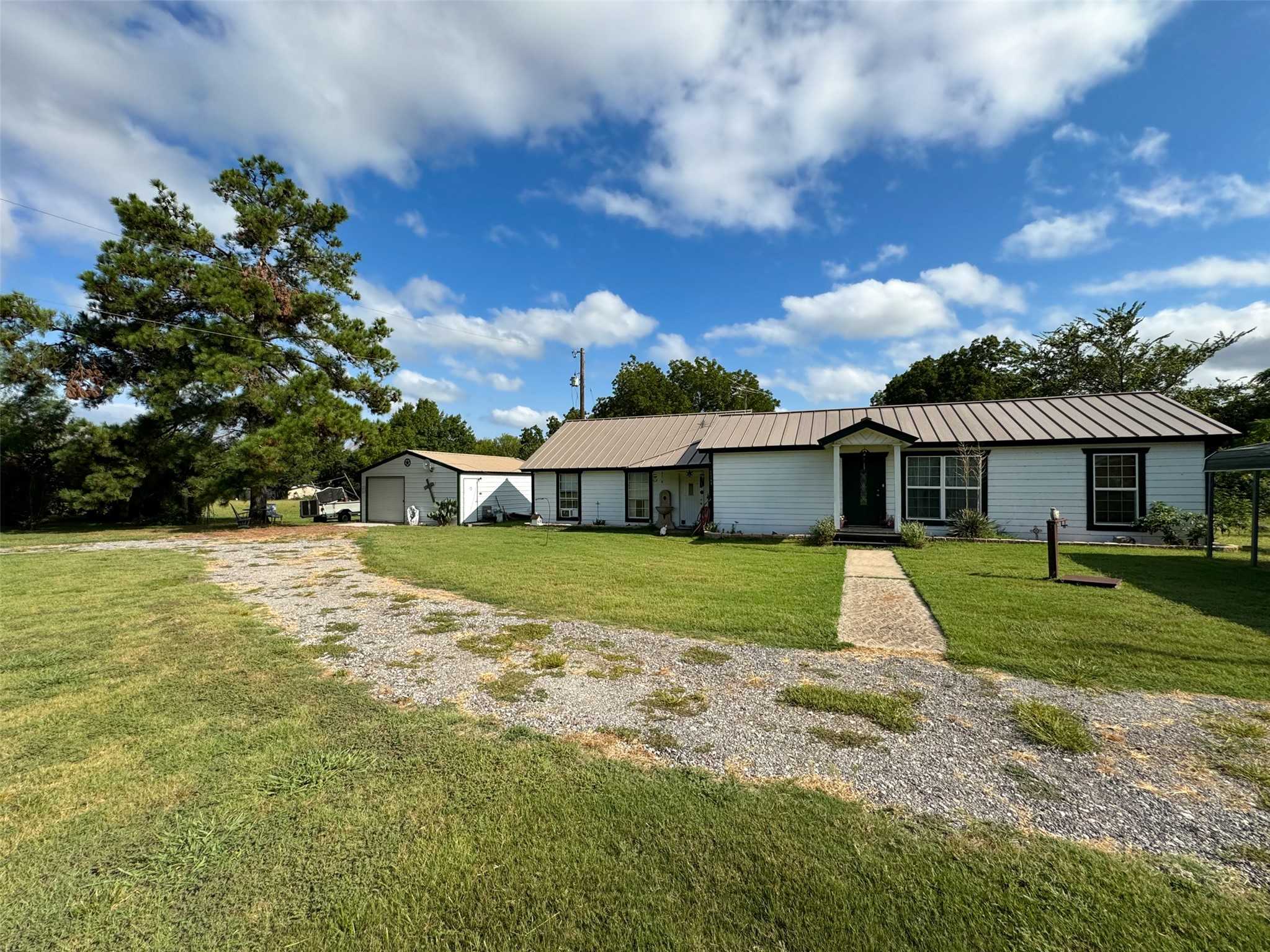 photo 2: 11163 Foutch Road, Pilot Point TX 76258