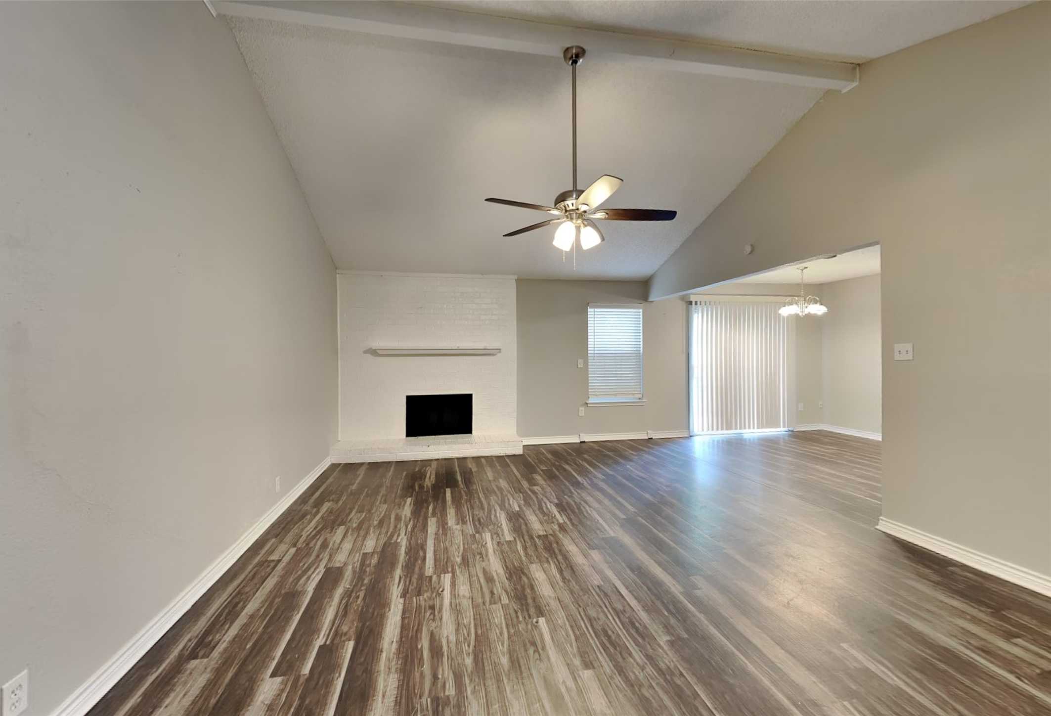 photo 3: 5508 Grantmont Drive, Arlington TX 76016